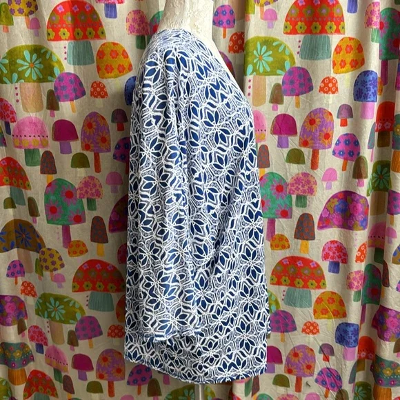 Ruby Rd. open Front Top. XL - Picture 3 of 9